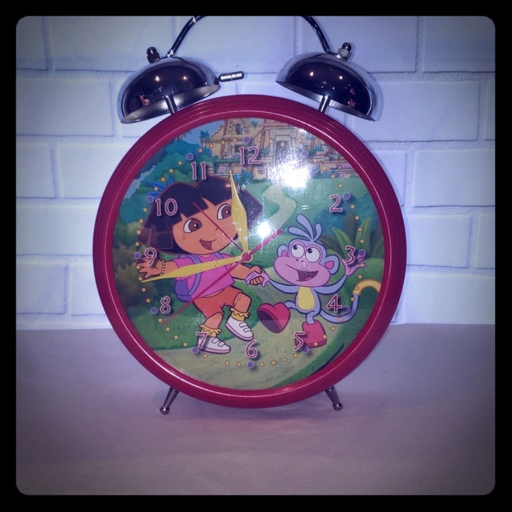 Dora The Explorer clock